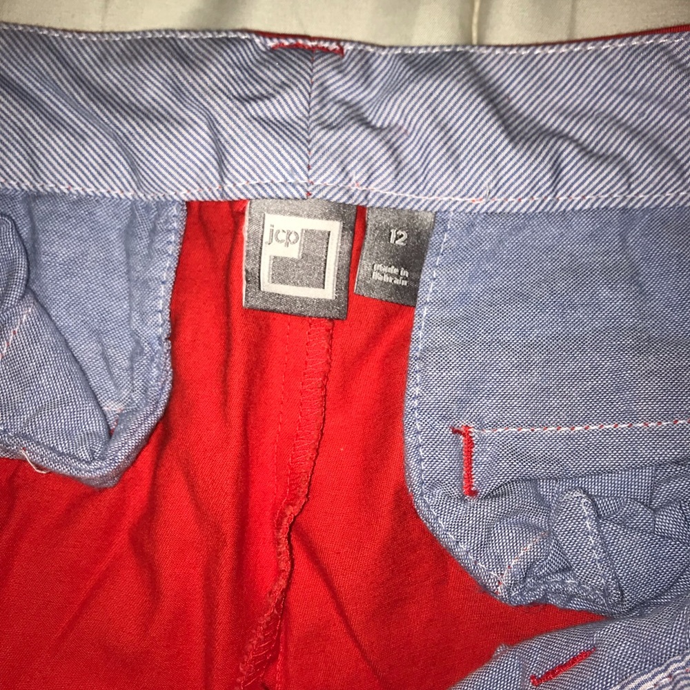 Capris - Picture 2 of 3
